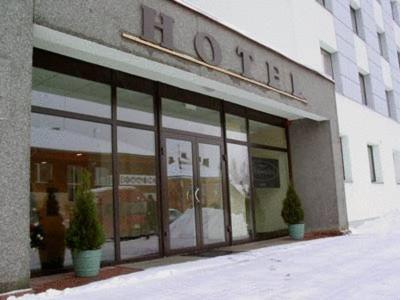 Hotel Гулбене Экстерьер фото