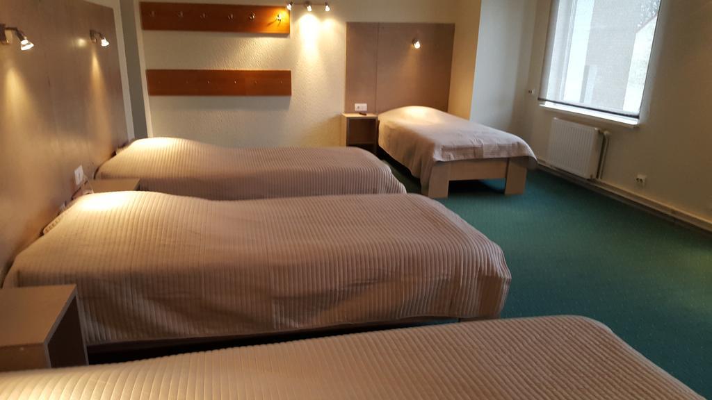 Hotel Гулбене Экстерьер фото