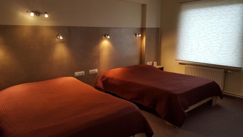 Hotel Гулбене Экстерьер фото