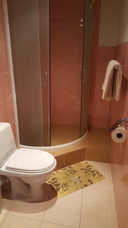 Hotel Гулбене Экстерьер фото